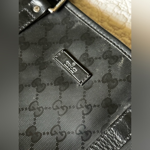 Gucci Implement black tote back Great condition Double handles black - Picture 7 of 16